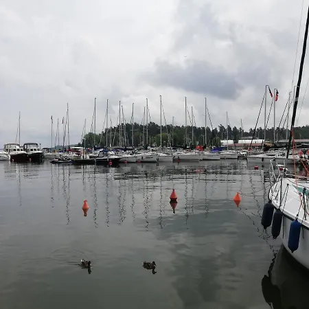 Botel Jacht Motorowy Futura 40 Fly Grand Horizon